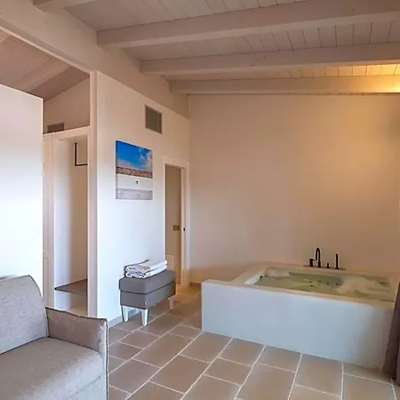 Masseria Corsano Отель Нардо